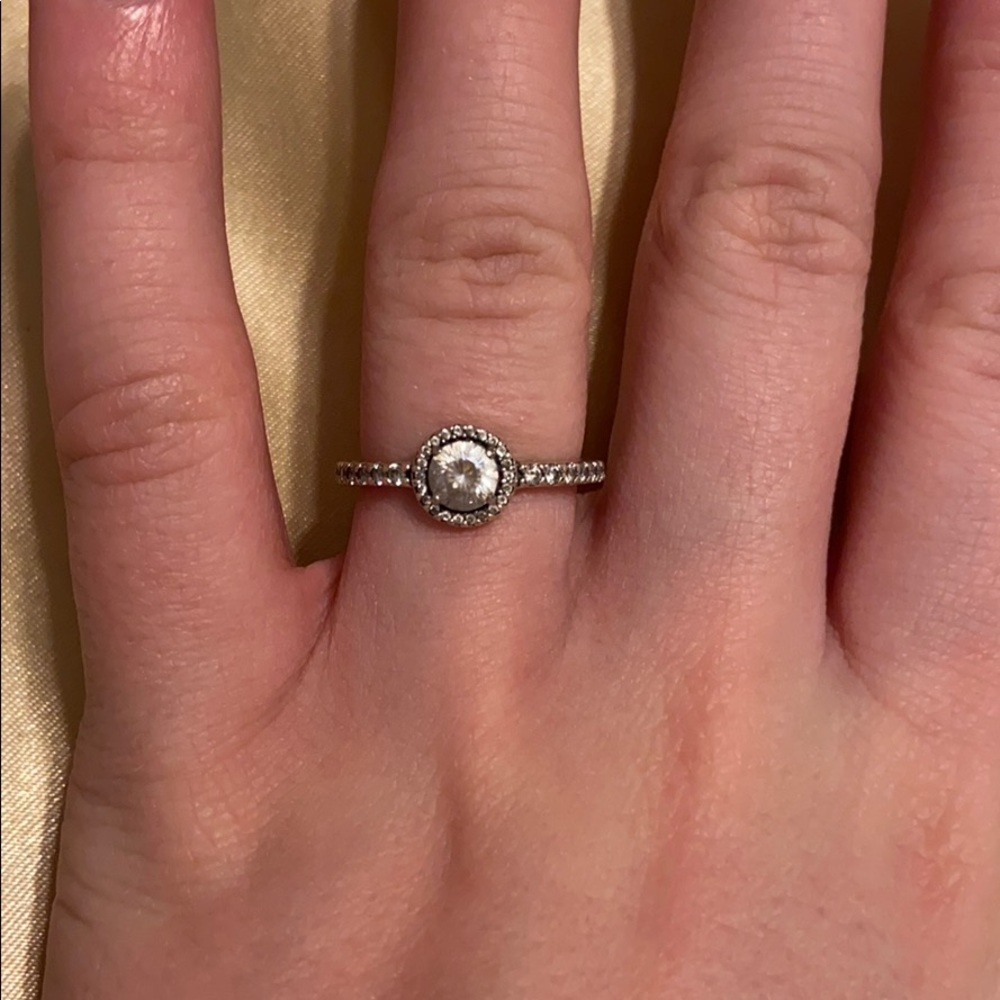 Pandora ring